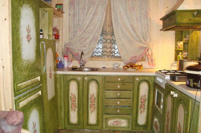 Virtuvės komplekto restauravimas (42 nuotraukos), kaip senus baldus paversti savo rankomis: meistriškumo klasė, instrukcijos, nuotraukų ir vaizdo pamokos, kaina