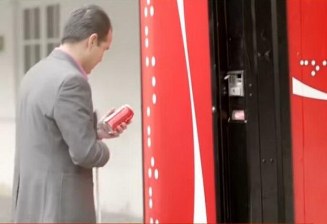 Brailio ant Coca-Cola banko silpnaregiams.