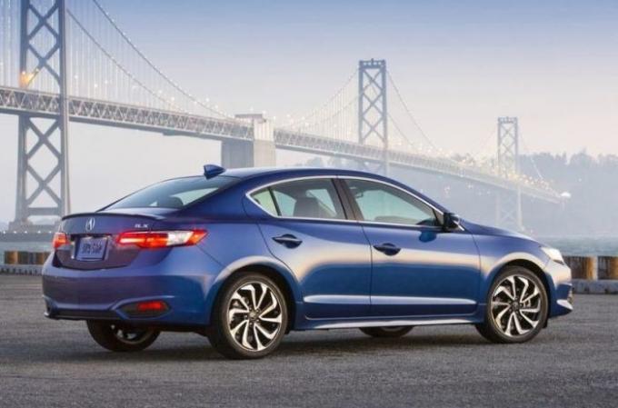 Mažas prestižinis sedanas "Acura ILX 2017. | Nuotrauka: cheatsheet.com.