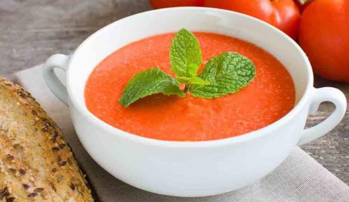 Pomidorų tyrės sriuba