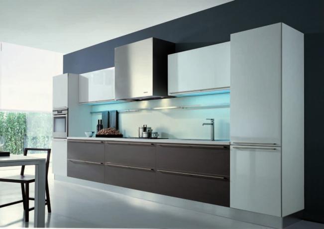modernaus stiliaus modulinės virtuvės