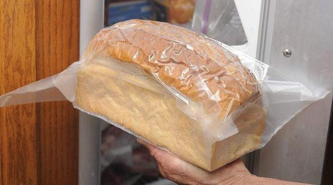 Šaldyta duona