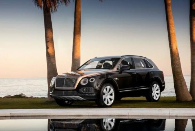 "Bentley" Bentayga - pasakiškai brangus automobilis. 