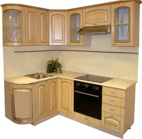 Mažos virtuvės baldų komplektas: klasikinis, patina, medžiaga - balintas ąžuolas