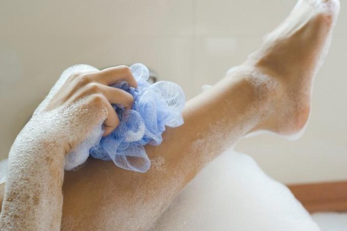  6 stebina faktai iš dermatologų apie BAST dėl dušu