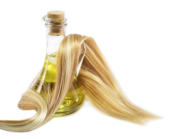 Alyvuogių aliejus yra puikus efektas ant plaukų. Populiariausios nuotraukos / Foto: spaatthemontcalm.co.uk