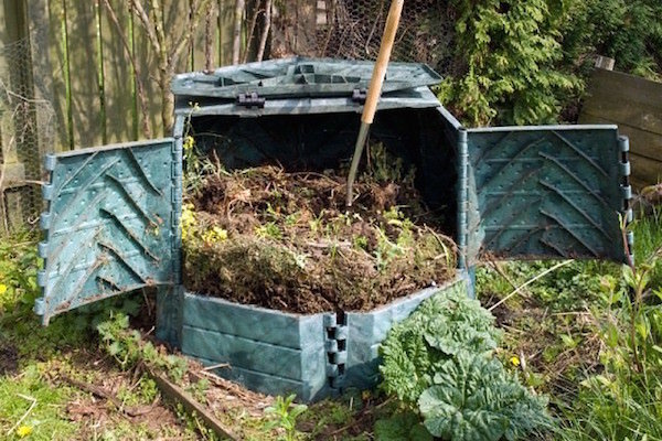 Kas gali būti geriau daryti kompostą