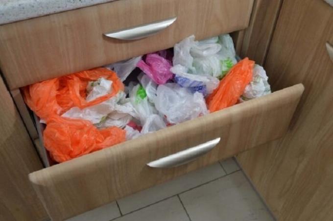 Box saugojimo paketai gali būti naudojamas tik tada, jei virtuvėje yra daug vietos. Populiariausios nuotraukos / Foto: vplate.ru. 