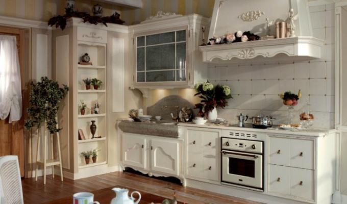 Kaimo virtuvė (44 nuotraukos): vaizdo instrukcijos, kaip dekoruoti interjero dizainą savo rankomis, kokie baldai, užuolaidos, pasiėmimas, kaina, nuotrauka