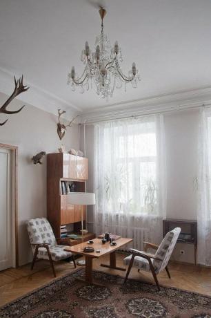 Sovietų interjero architektai laikomi bute.