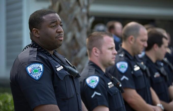 9 faktai apie JAV policija, kuri sunaikinti populiarių stereotipų.
