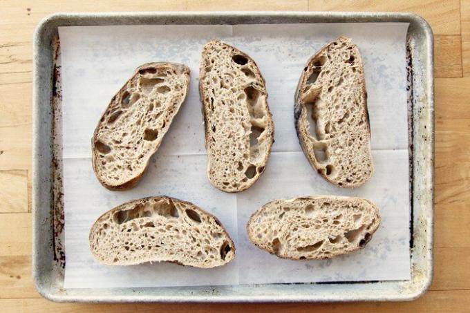 Kaip išlaikyti duonos švieži net po mėnesio: triukas, kuri yra naudinga visiems