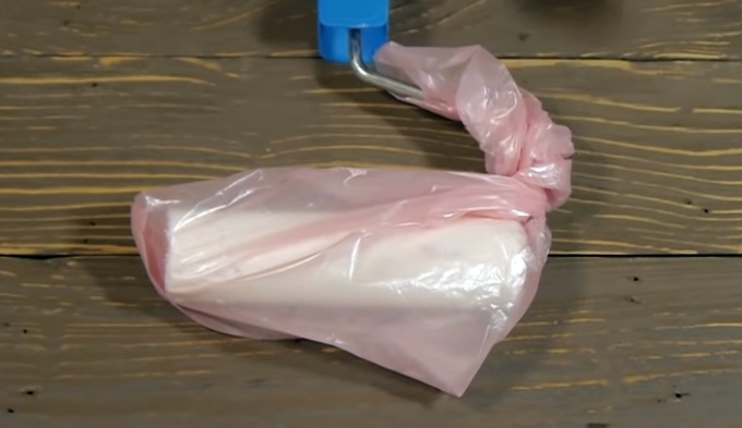 Plastikinį maišelį neleis įrankį iš džiovinimo dažų 
