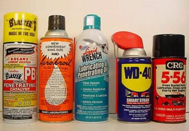 Žinomas agentas WD-40 ir jos analogai. | Nuotrauka: popularmechanics.com.