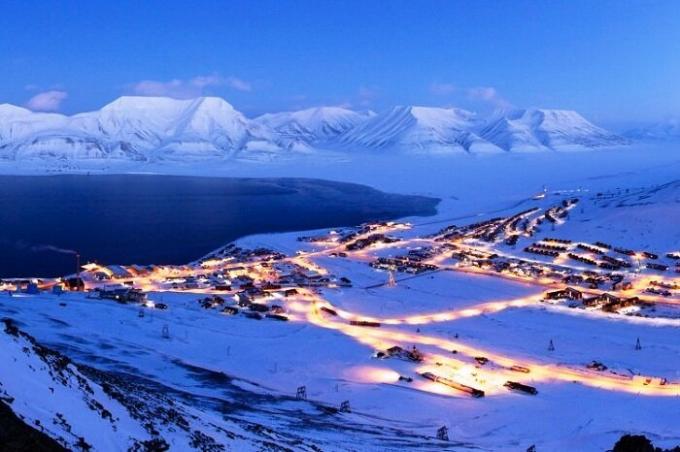 Arkties oazė miesto Longjyras (Norvegija).