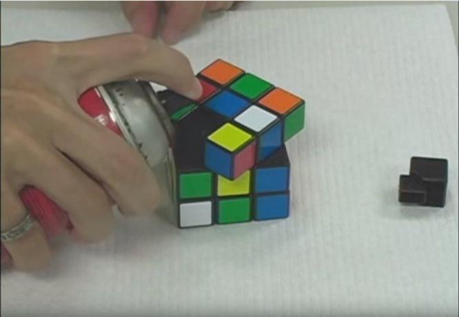 Kaip pagreitinti sprendimą Rubiko kubas