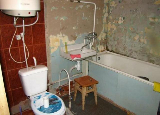 Mažas vonios kambarys in "Chruščiovo" suvaidino tam tikrą vaidmenį.